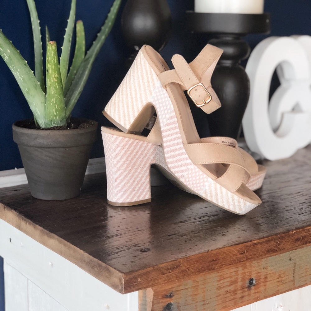 Neutral Platforms Worn Once 💃🏻